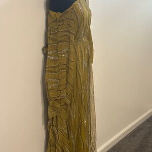 Elegant Gold Evening Dress